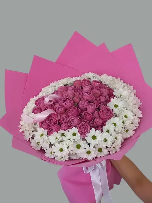 Букет из пионовидной розы с доставкой в Сочи