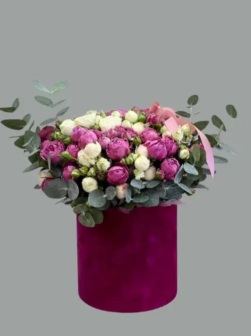 Пионовидные розы в коробке|купить в Сочи