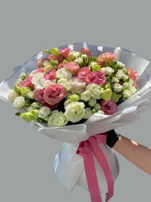  Букет из 9 роз и эустом | Доставка цветов в Сочи