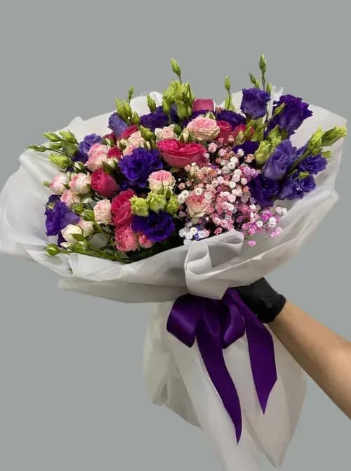 Розы, эустомы и гипсофилы | Доставка в Сочи