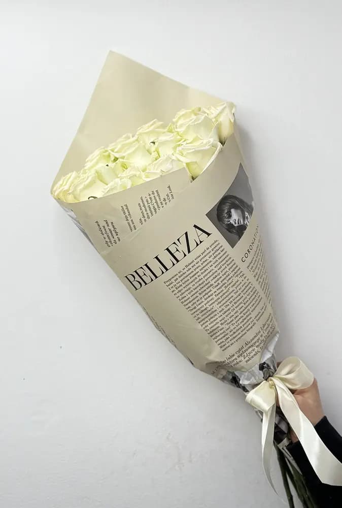 15 белых роз с доставкой по Сочи