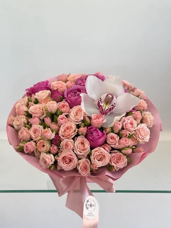 Композиция “13 Роз и Орхидеи” заказать в Сочи